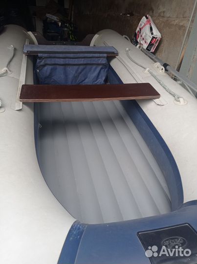 Лодка Флагман 350