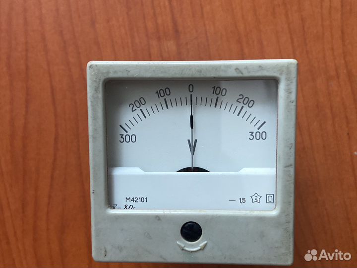 Вольтметры М42101, М4203