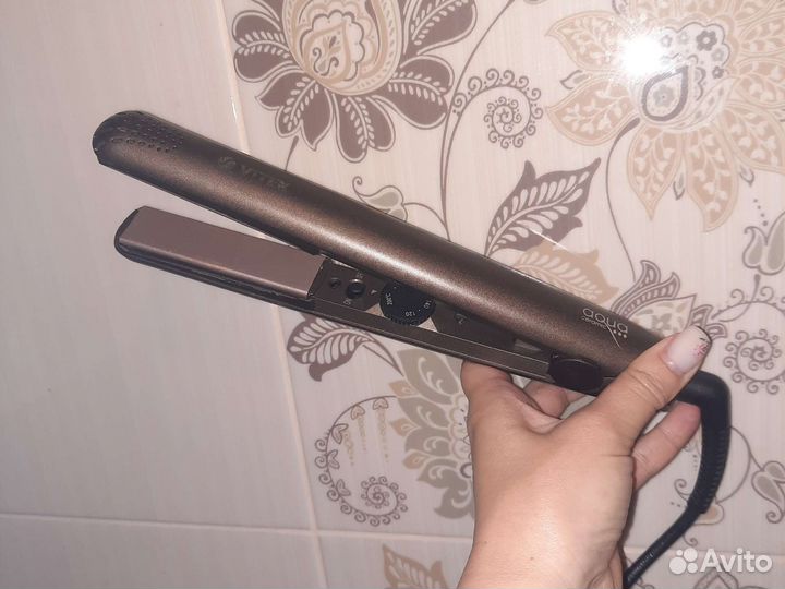 Выпрямитель для волос,утюжок