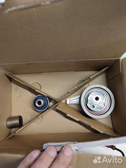 Помпа,Комплект грм Passat B8,sharan 2016+ года tdi