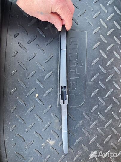 Дворник задний