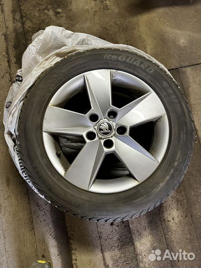 Колеса зимние r16 в сборе на Skoda Oktavia A7