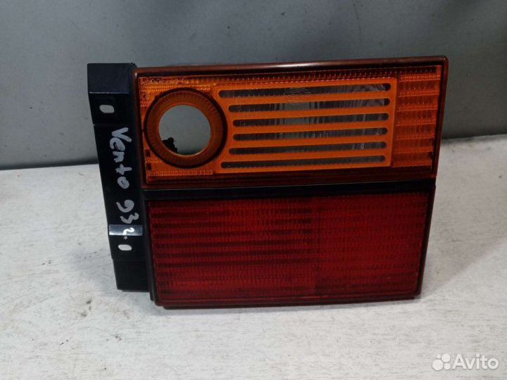 Фонарь правый Volkswagen Vento 1993