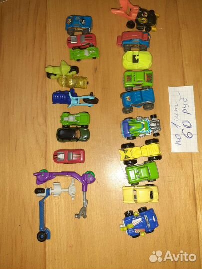 Киндер машинки Hot Wheels Disney Mattel