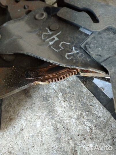 Ручка ручного тормоза Audi A4 B7 2005-2007