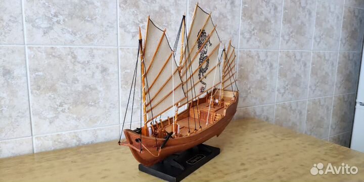 Модель корабля Вьетнамская джонка ручной работы
