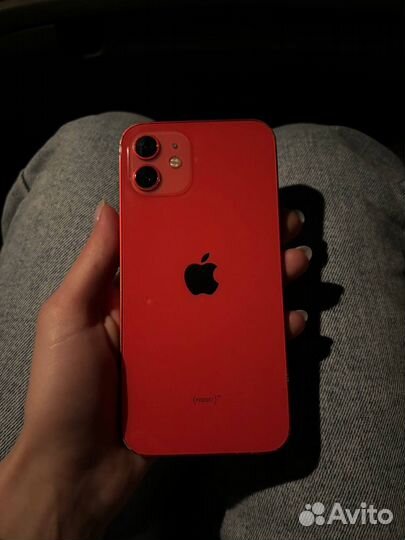 iPhone 12, 64 ГБ