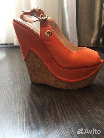 Продам обувь