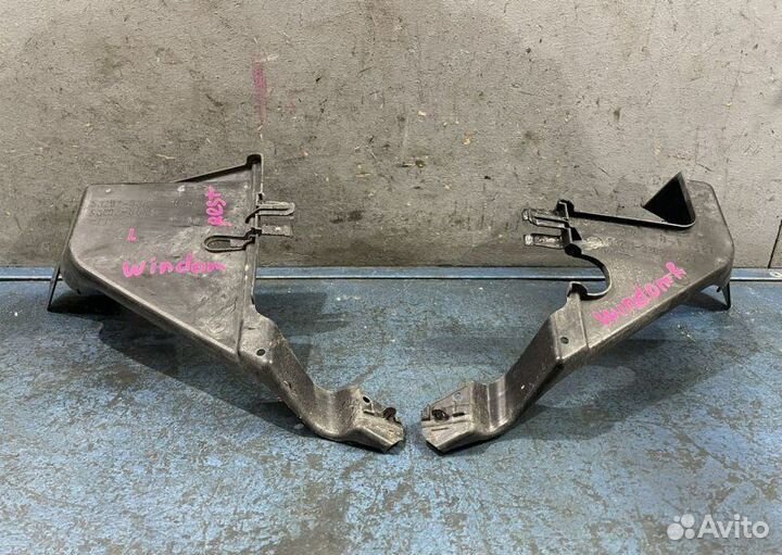 Дефлекторы радиатора Toyota Windom V30