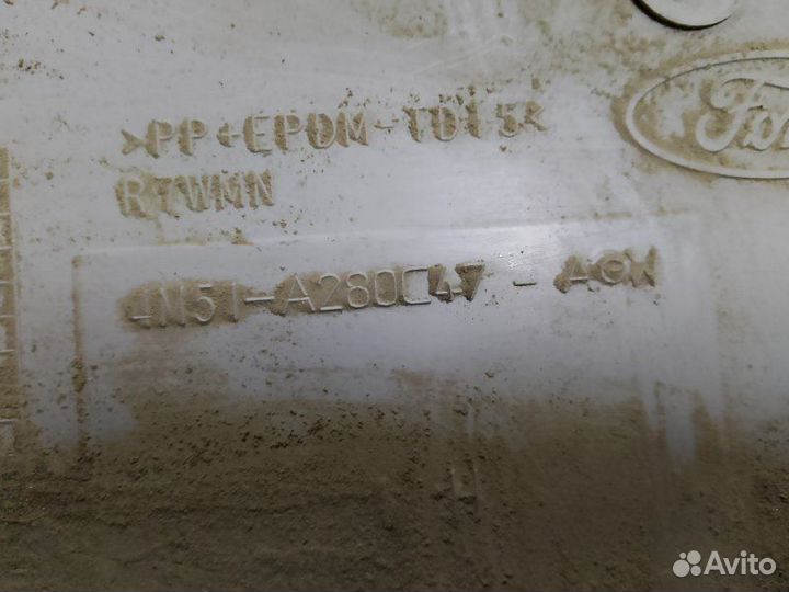 Накладка на стойку кузова задняя левая Ford Focus