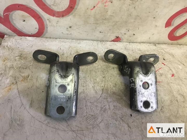 Петля дверная передний правый KIA sorento