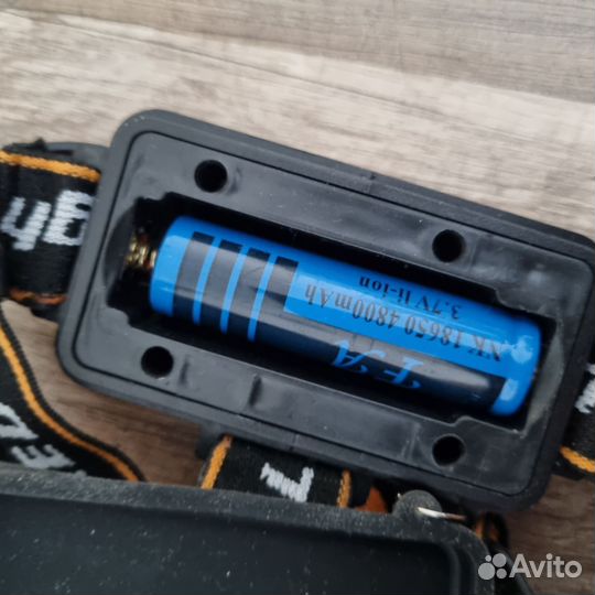 Налобный фонарь аккумуляторный