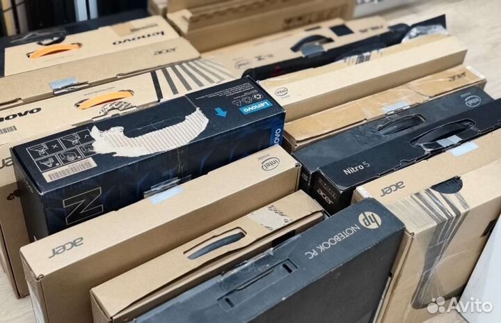 Ноутбуки с закрытых магазинов и офисов