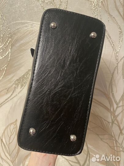 Женская сумка на плечо