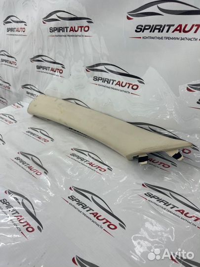 Накладка стойки лобового стекла левая Kia K 900 2