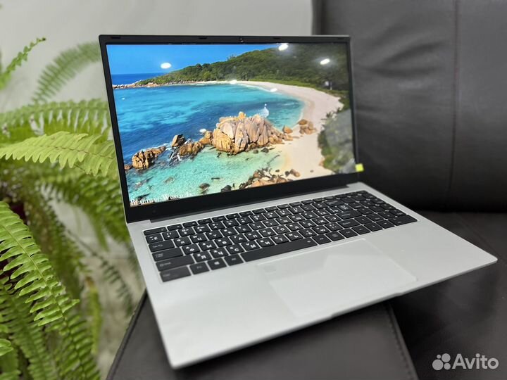 Ноутбук 15.6' 4 ядра/ 16 Гб/ SSD 512 Гб / W 11 Pro