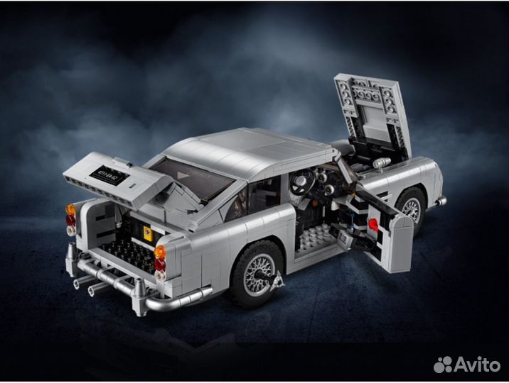 Лего James Bond Aston Martin DB5