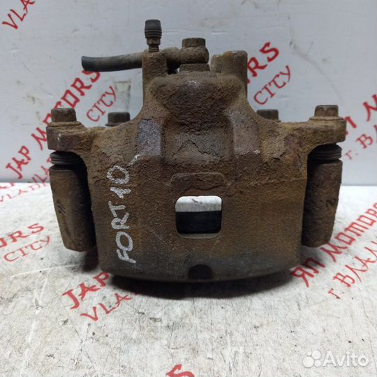 Суппорт тормозной передний правый Mitsubishi