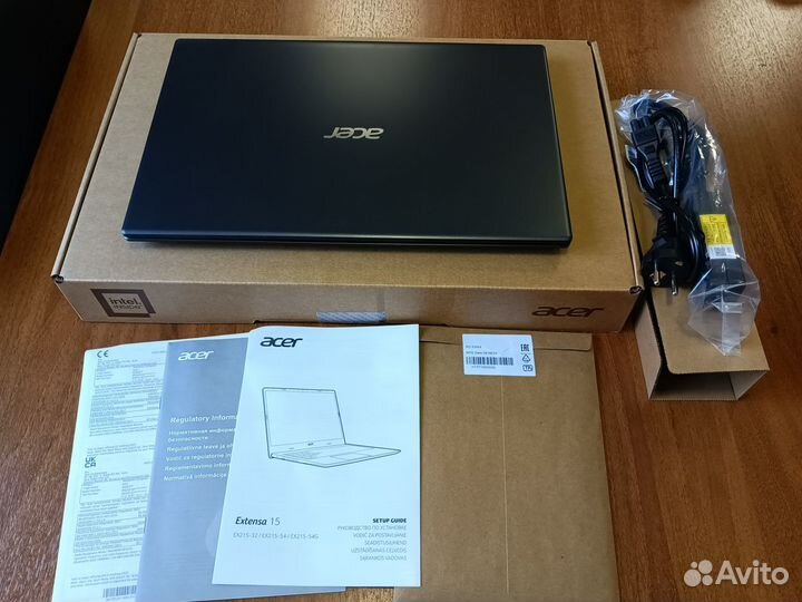 Ноутбук Acer Extensa EX215-54-31K4