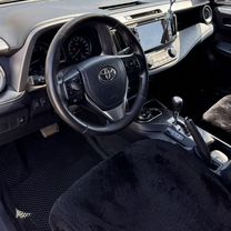 Toyota RAV4 2.0 CVT, 2018, 138 245 км, с пробегом, цена 2 690 000 руб.