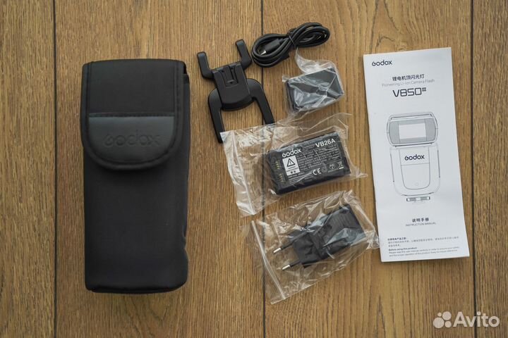 Вспышка накамерная Godox Ving V850III