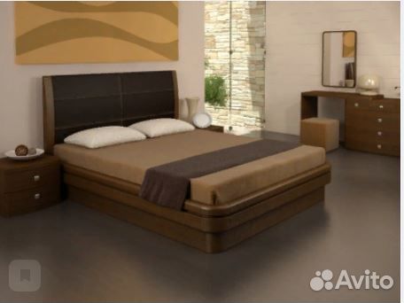 Кровать из массива дерева