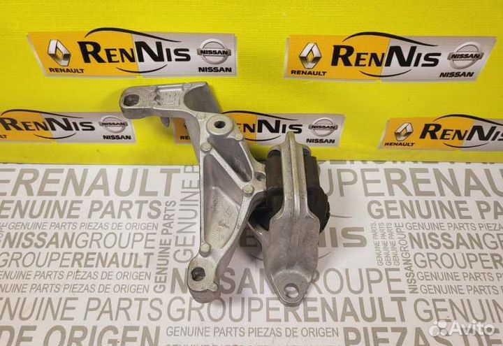 Опора двигателя правая Renault Fluence