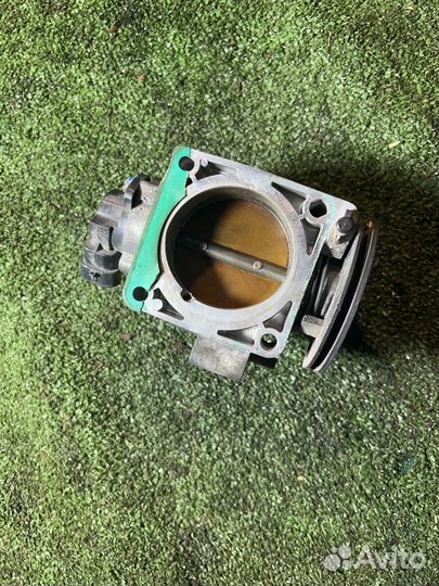 Дроссельная заслонка Volvo S40 1.6