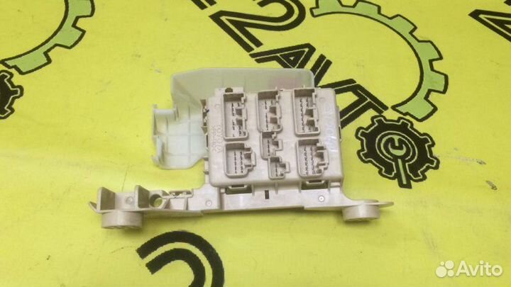 Блок предохранителей Toyota Vista Ardeo SV50 3sfse