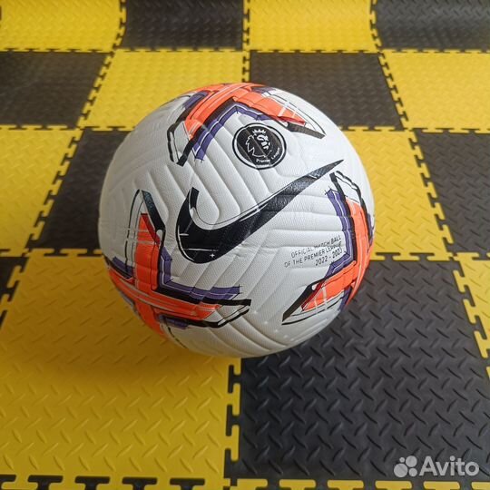 Футбольный мяч nike новый