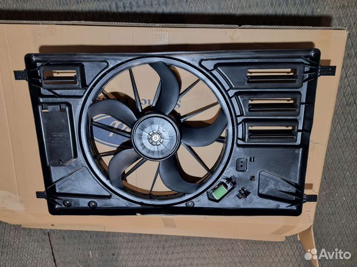 Вентилятор охлаждения двс Ford Transit 2014-2022