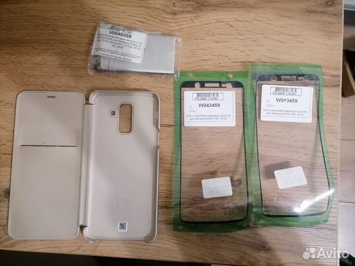 Батарея+чехол+проклейка для дисплея Samsung A6+