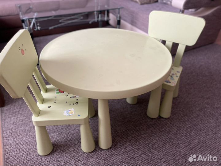 Детский стол и 2 стульчика mammut