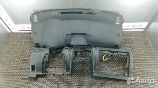 Панель приборов (торпедо) toyota corolla verso 2