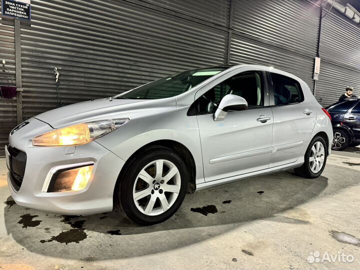 Peugeot 308 1.6 AT, 2012, 114 000 км