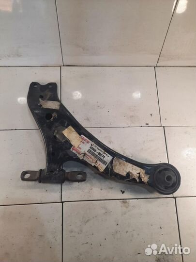 Рычаг передний правый Toyota Camry 5 (V30) 2001-20