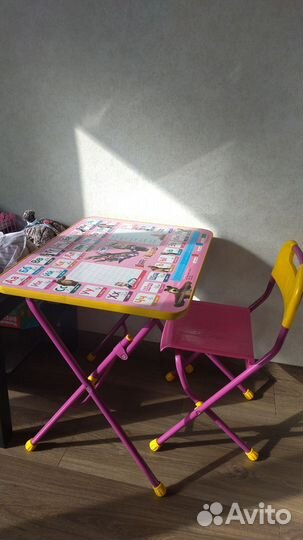 Детский стол и стульчик