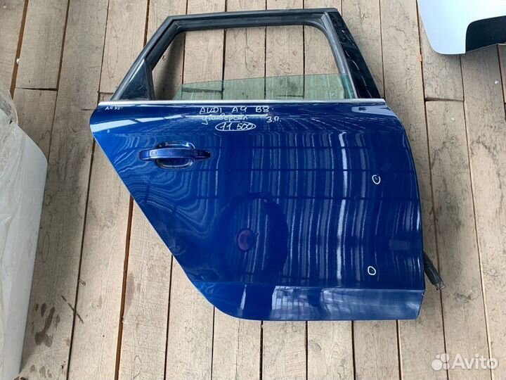 Задняя правая дверь Audi A4 b8 универсал