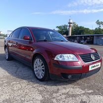 Volkswagen Passat 1.8 AT, 2003, 245 000 км, с пробегом, цена 635 000 руб.