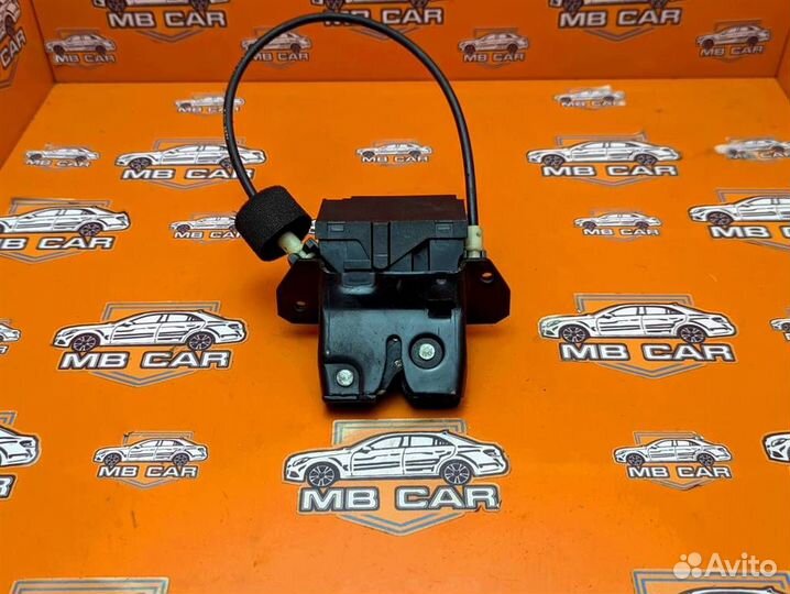 Замок багажника w203 C-class 612.962