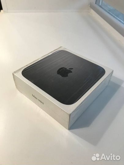 Продаю Apple Mac mini 2018 в идеале i7 3,2 Ghz