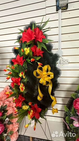 Ритуальные венки и корзины