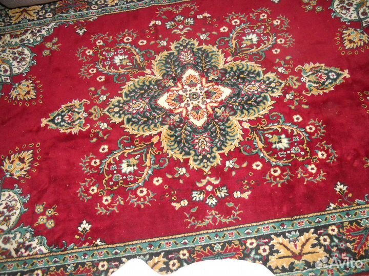 Ковер шерстяной новый