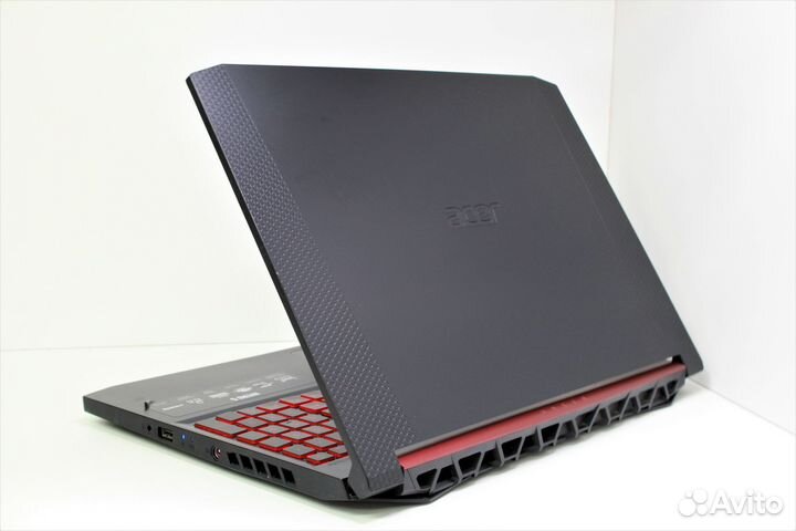 Игровой ноутбук \ 16GB \ i7 \ 6 ядер \ GTX \2000GB