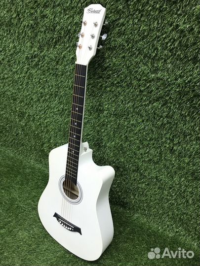 Новая гитара Belucci 3820 белая