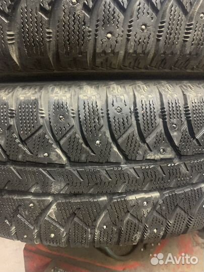 Bridgestone Ice Cruiser 7000 235/65 R17 108T