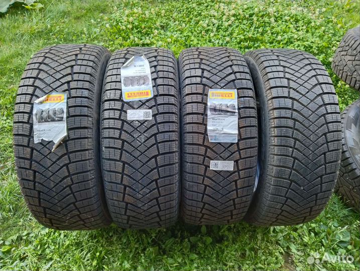 Pirelli Ice Zero FR 235/55 R18 104T