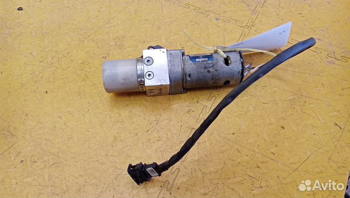 Механизм подъема двери (крышки) багажника Cayenne