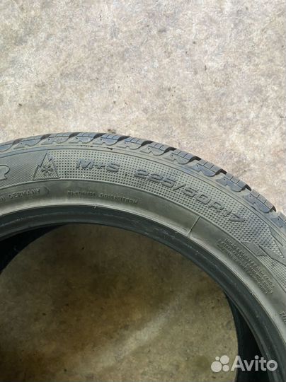 Goodyear Eagle Ultra Grip 225/50 R17