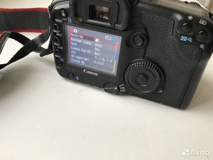 Canon EOS 30D + Canon EF 50mm